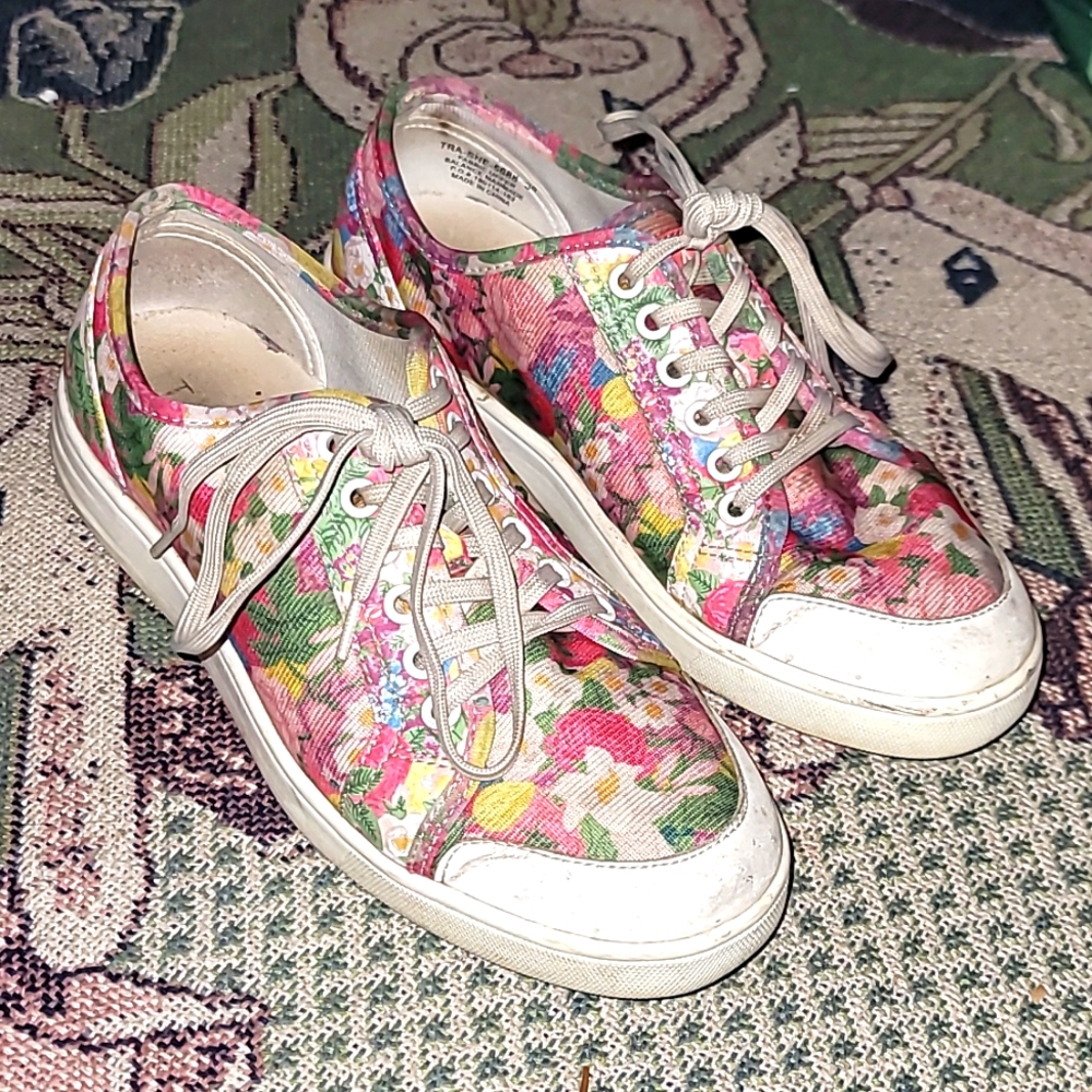 Floral Canvas Lace-Up Sneakers - Pink Multi